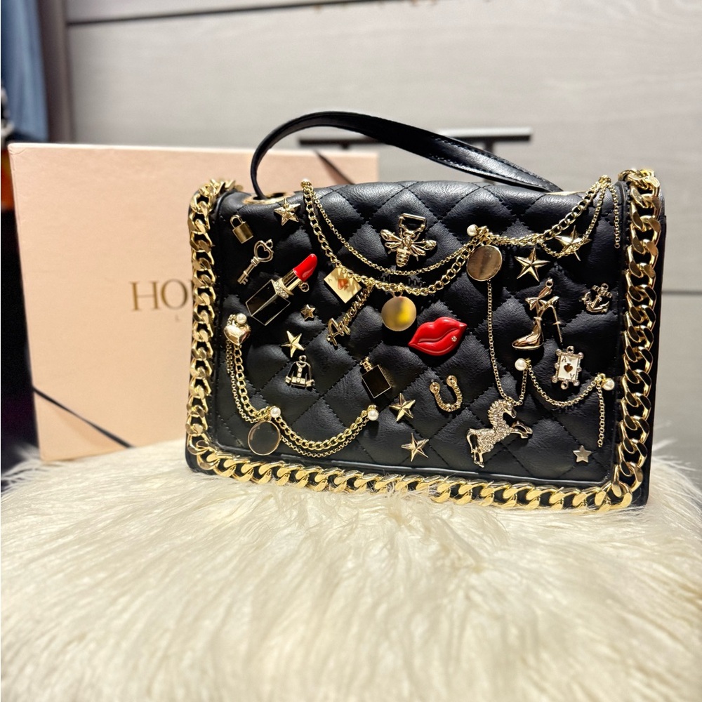 Chic Black Quilted Bag with Gold Accents - Picture 2 of 10
